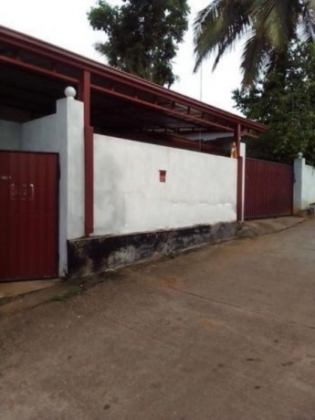 Two Houses foe sale in Ragama