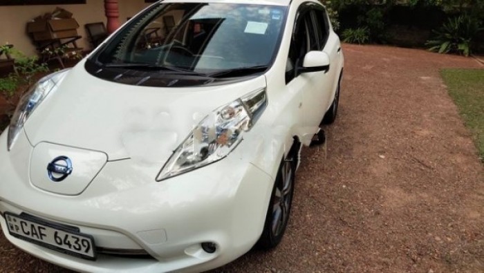 Nissan Leaf G- Grade 2014  For Sale In Kottawa