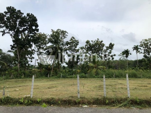 Land For Sale in Horana, Batagoda