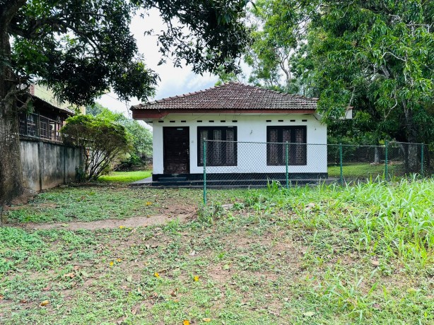 House with Land for Sale Kuliyapitiya