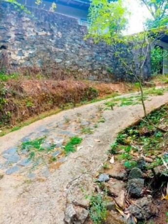 Land  With House for Sale in  Kegalle