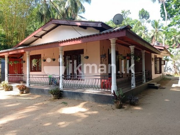 Complete House with Land for Sale in Ruwanwella