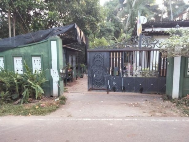 House for Sale in  Veyangoda