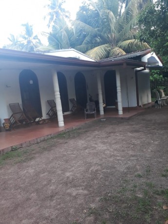 House for sale in Veyangoda