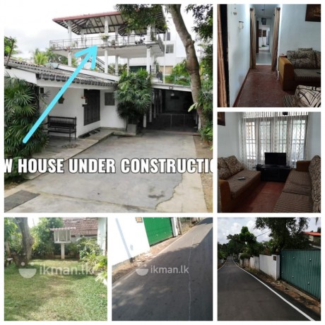 House for sale for the land value in Talawathugoda