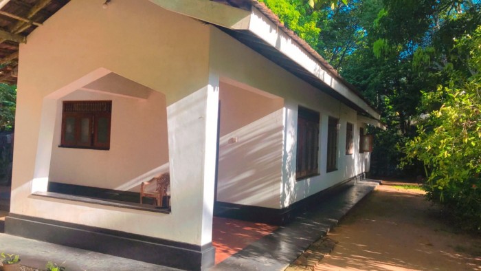 House for sale Negombo , dagonna