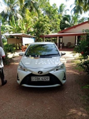 Toyota Vitz 2017  For Sale In Trincomalee